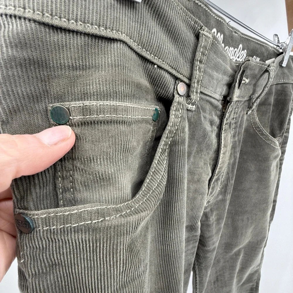 Wrangler Slim Fit Corduroy Pants Olive‎ Men's Size 29 x 30 Casual Everyday